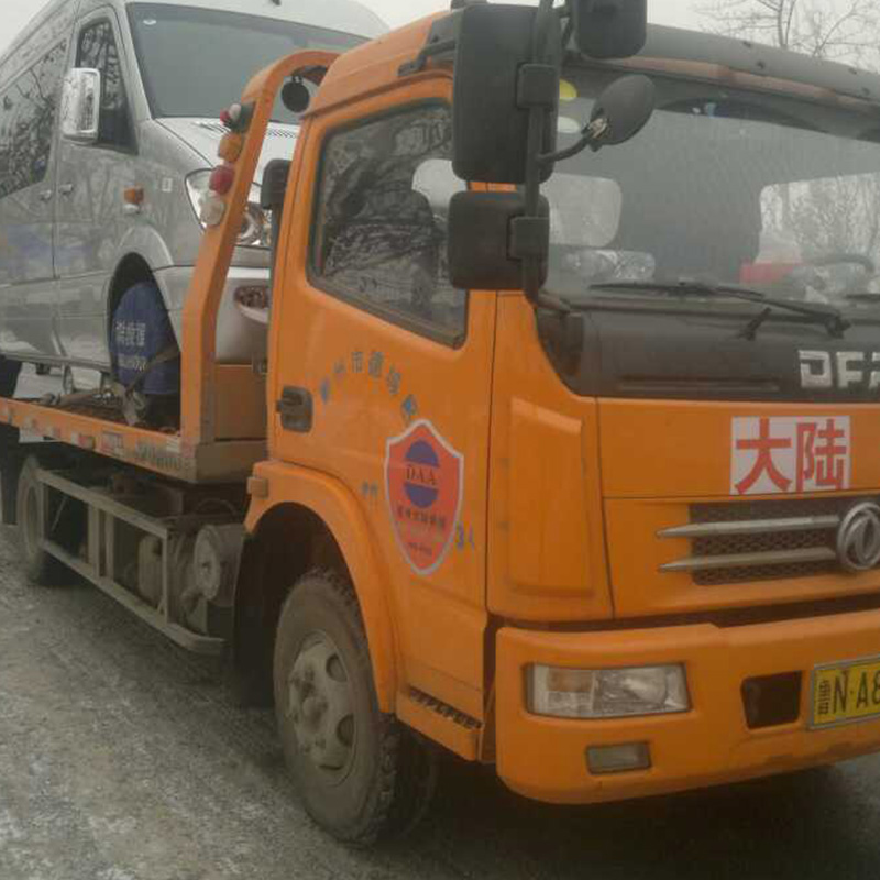 雪天车辆困境救援